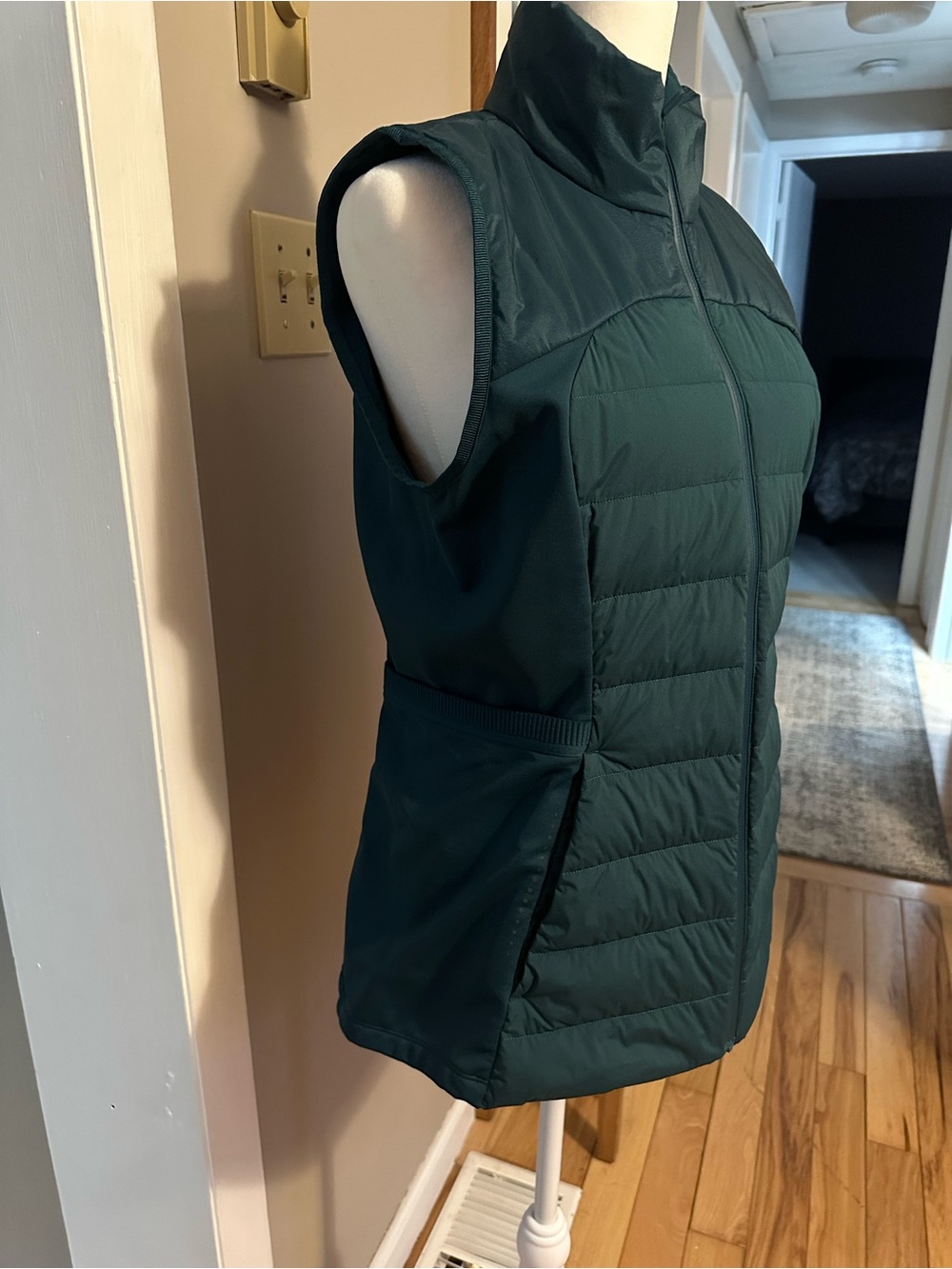 Lululemon down for it all Vest - Picture 3 of 11